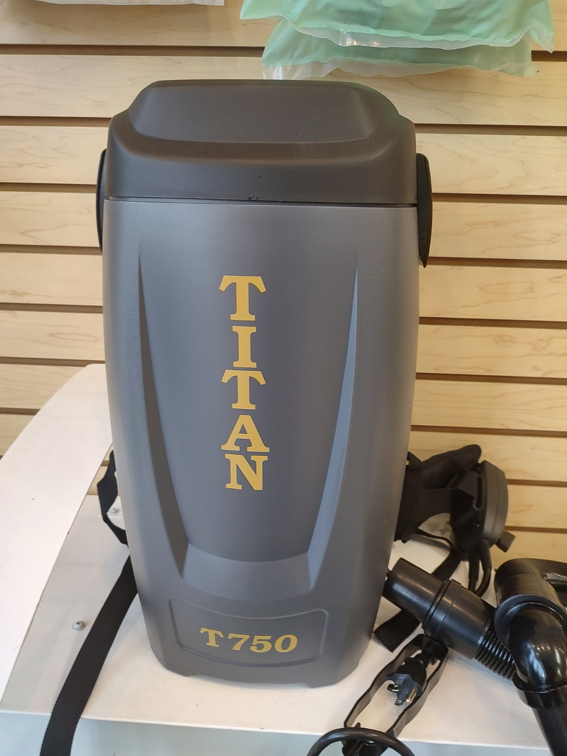 Titan T750 6-quart backpack vacuum